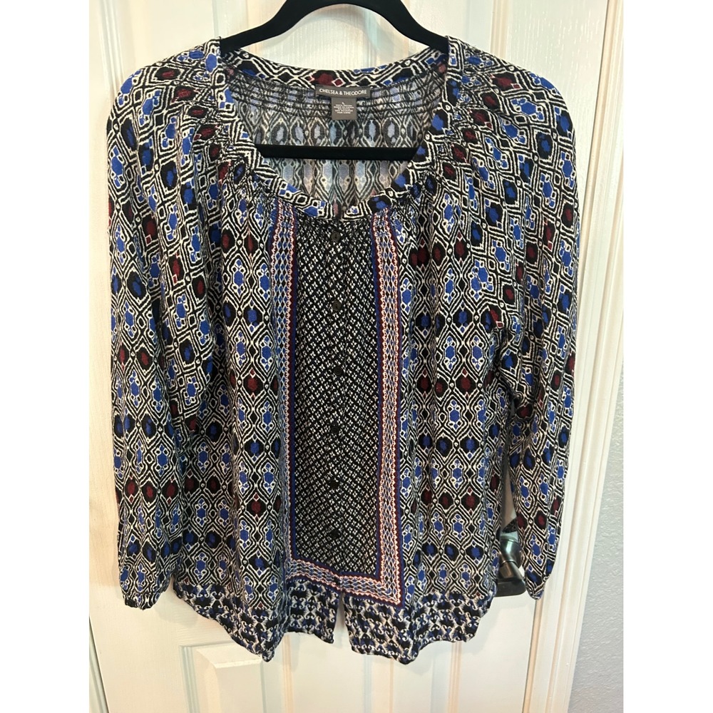 Chelsea & Theodore Blouse Blue Geometric Print Smocked Button Front‎ Boho Top